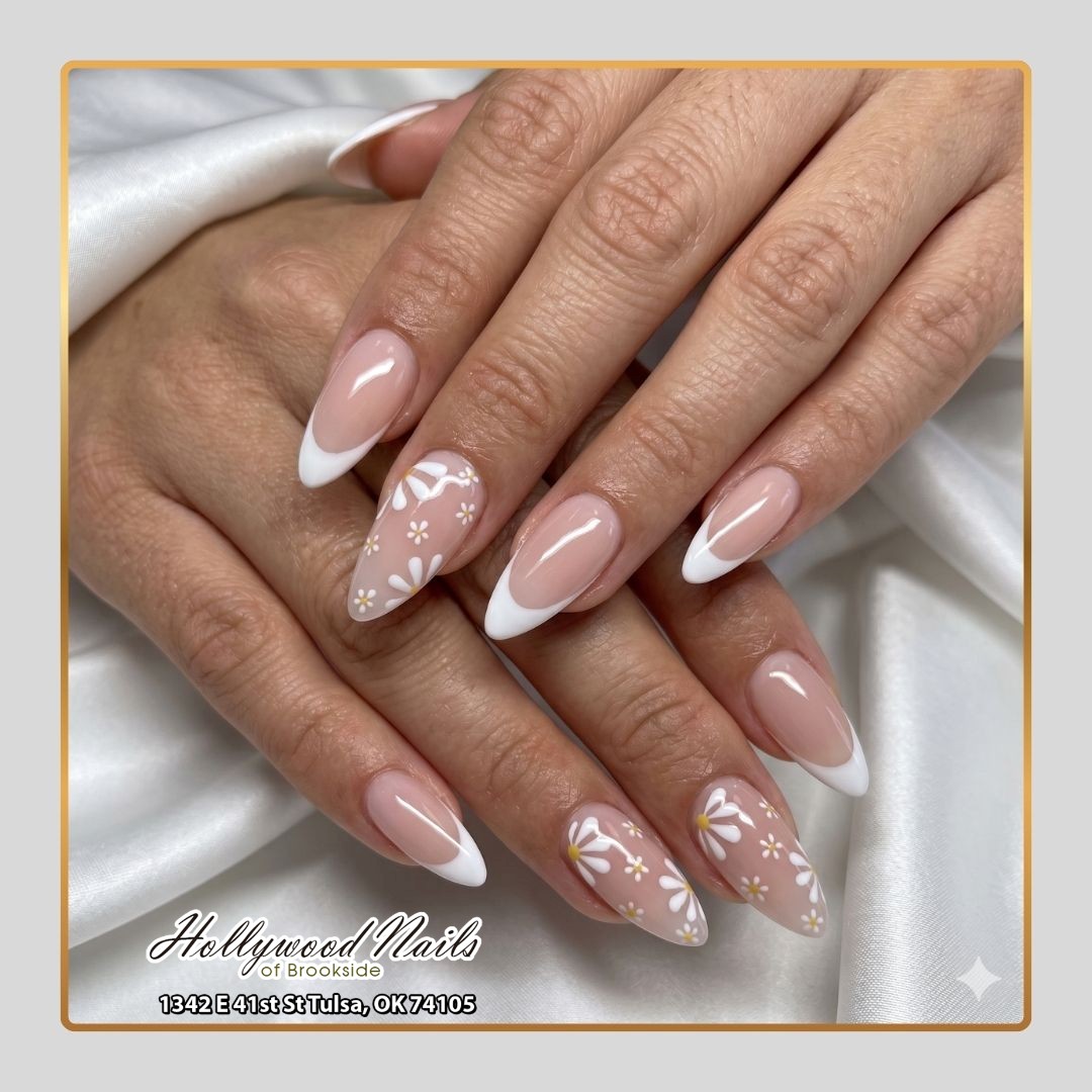 Hollywood Nails of Brookside